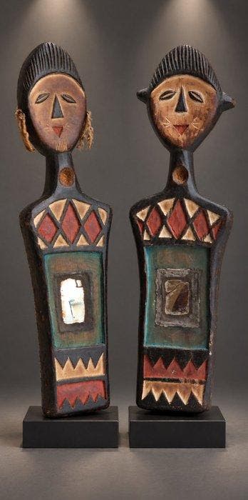 Zeldzaam paar figuren VOUVI À MIROIRS – Bewakers van