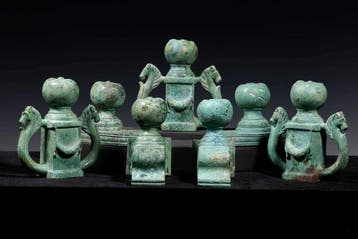 Romain antique Guide des rênes en bronze d’un ensemble
