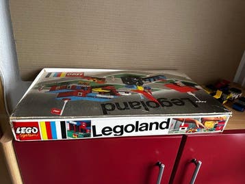 Lego Set - Legoland, Classic Town - 355 Town Center Set with, Kinderen en Baby's, Nieuw