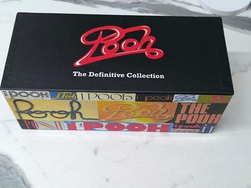 I Pooh - The definitive collection box 28Cd+1 DvD +2 book -, Cd's en Dvd's, Nieuw in verpakking