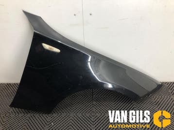 Scherm rechts-voor BMW 1-Serie O297389