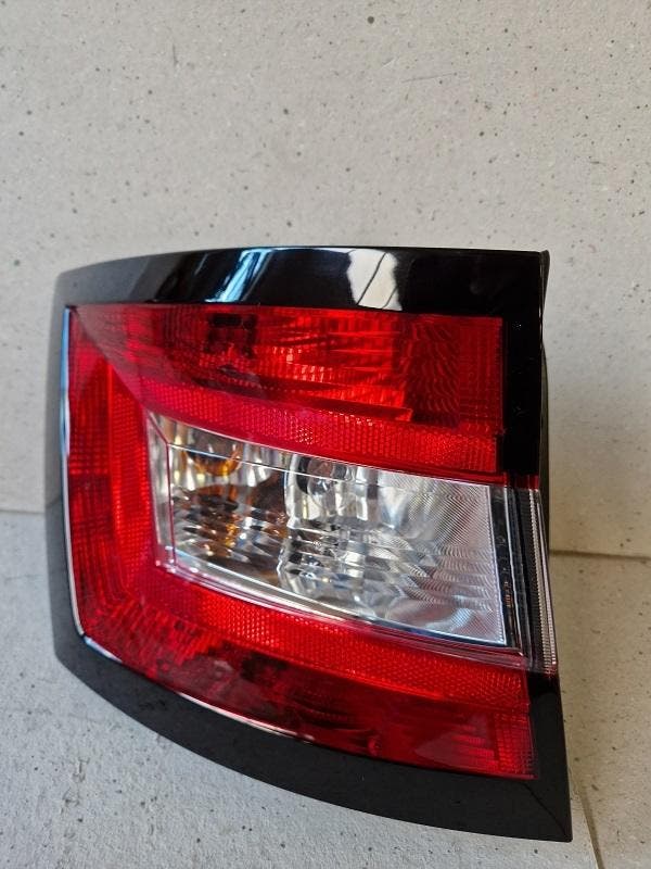 Achterlicht Skoda Fabia Combi 2015-2023 Links (Achterlampen), Auto-onderdelen, Verlichting, Nieuw, Verzenden