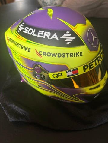 Mercedes-AMG Petronas - Formula One - Lewis Hamilton - 2024
