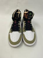 Nike - Jordan 1 Zoom CMFT Neutral Olive - Sneakers - Taille, Kleding | Heren, Schoenen, Nieuw