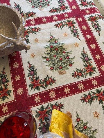 san leucio - Très belle nappe de Noël en tapisserie gobeline