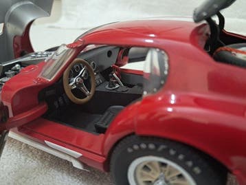 Exoto 1:18 - Voiture de sport miniature - Exoto - Cobra