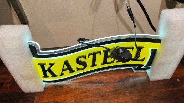 Enseigne en saillie « kasteel bier » - Enseigne publicitaire, Antiquités & Art, Antiquités | Assiettes décoratives & Carrelages