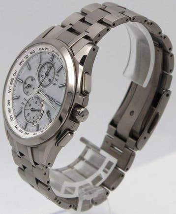 Citizen - ATTESA Eco-Drive Radio Controlled Super Titanium -, Nieuw