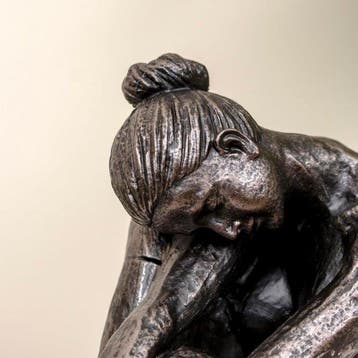 sculptuur, Bronze Style Sitting Lady Sculpture – Resin