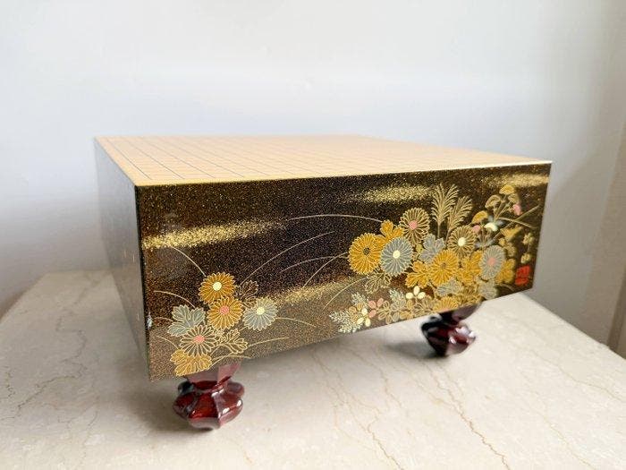 Tafel - Goud, Hout, Gouden maki-e tafel Goban GO-bordspel, Antiek en Kunst, Antiek | Overige Antiek