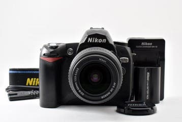 Nikon D70 + AF-S DX Nikkor 3.5-5.6/18-55mm G II ED Appareil