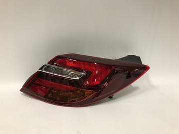 Achterlicht rechts OPEL INSIGNIA A hatchback 2013-2017, Verzenden, Gebruikt