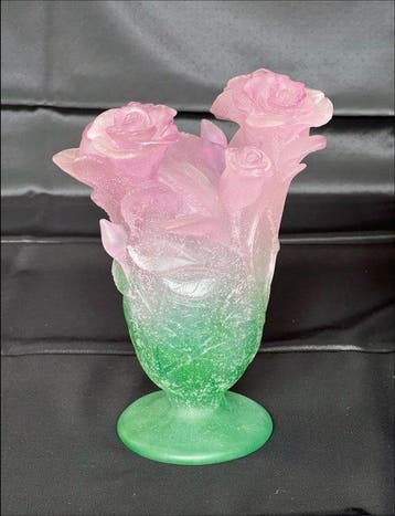 Daum - Vase - Roses (H. 17,5 cm) - Pâte de Verre