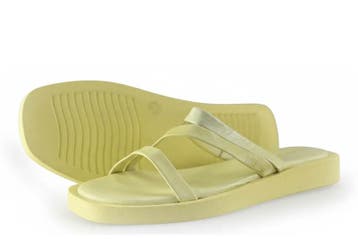 Inuovo Slippers in maat 36 Geel, Slippers, Verzenden, Zo goed als nieuw, Geel