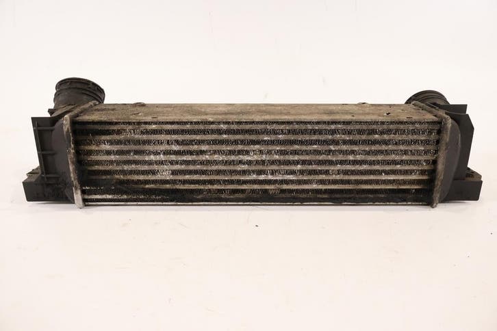 BMW 3 Serie E90 E91 E92 E84 Intercooler van 35d 17517800682, Autos : Pièces & Accessoires, Moteurs & Accessoires, Enlèvement ou Envoi