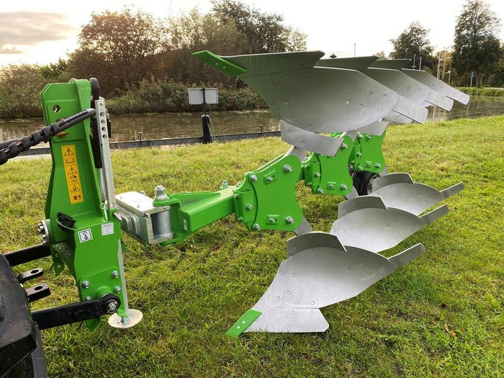 Bomet wentelploeg Leo U063 snijbreedte 25-30-35cm, Articles professionnels, Agriculture | Outils