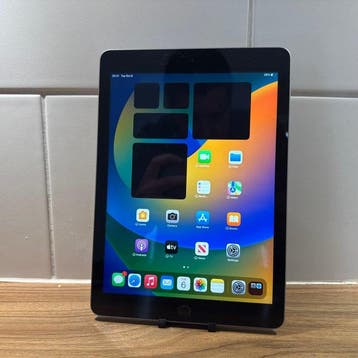 Apple iPad (5th Generation) 128GB Wifi - Mobiele telefoon