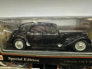 Maisto Special Edition, Maisto Silver Edition 1:18 - Voiture