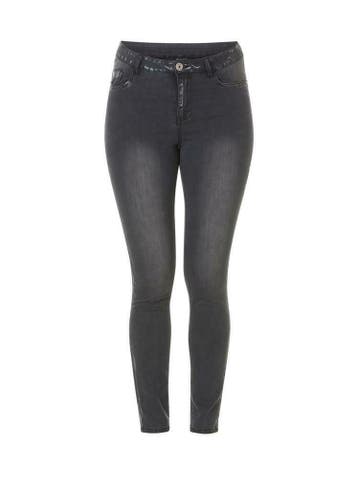 Jeans Yesta skinny fit maat 58/60, Verzenden