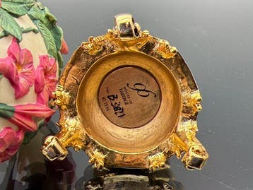 Œuf Fabergé - Œuf de colibri impérial avec support plaqué or, Antiquités & Art