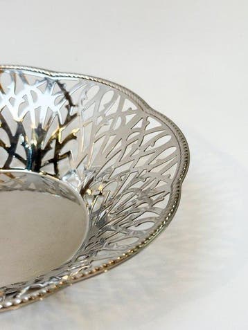 Alessi - Panier - Métal - ouvragé, bord lobé