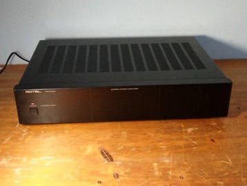 Rotel - RB-970 BX Solid state eindversterker, Audio, Tv en Foto, Nieuw