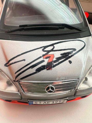 David Coulthard - Voiture miniature à léchelle 1:18