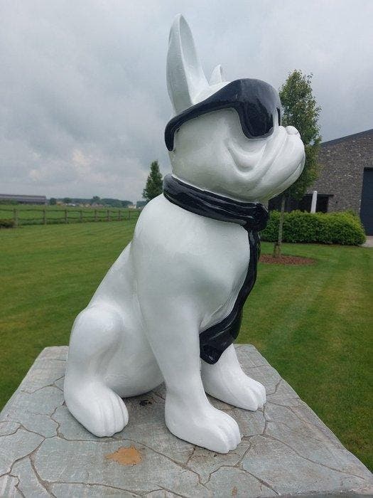 Beeld, funny dog with sunglasses in white color - 60 cm -, Antiquités & Art, Curiosités & Brocante