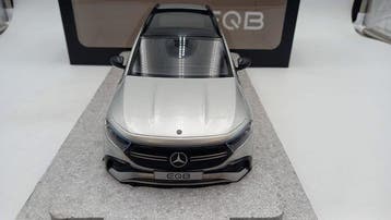 NZG 1:18 - Modelauto - Mercedes EQB (H243) - (cod.C41), Nieuw