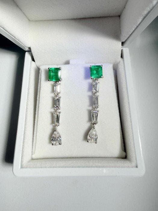 Boucles doreilles - 14 carats Or blanc - 5.46ct. tw., Bijoux, Sacs & Beauté, Boucles d'oreilles