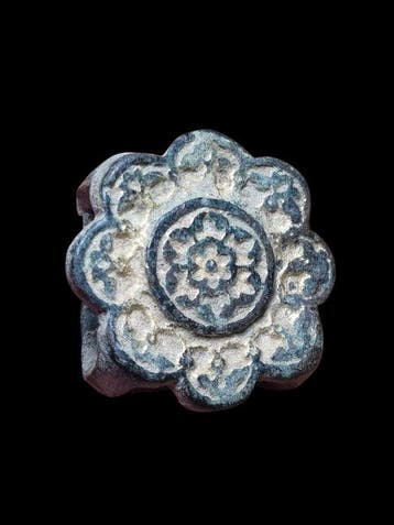 Médiéval, époque des Croisés Bronze Lot de 3 Buckel Empire