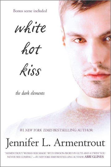 White Hot Kiss 9780373211104 Jennifer L. Armentrout, Boeken, Verzenden, Gelezen, Jennifer L. Armentrout