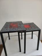Tables gigognes - métal, terre cuite - Deux tables d’appoint, Antiquités & Art