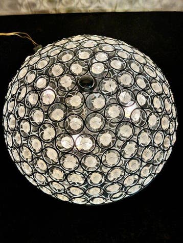 Lustre (2) - Chrome, Cristal