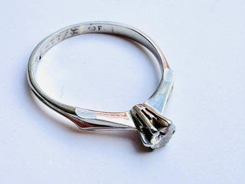 Ring - 18 karaat Witgoud - 0.13ct. tw. Diamant (Natuurlijk), Nieuw