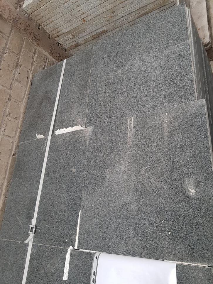 Granit G654 poli 40x40x1,5 79 m² liquidation stock, Doe-het-zelf en Bouw, Tegels, Ophalen
