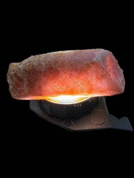 Saffier Prachtige Padparadscha-saffier. Origineel %100, Verzamelen, Mineralen en Fossielen