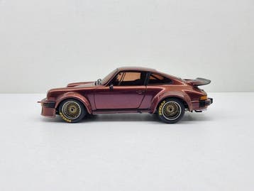 Exoto 1:18 - Voiture miniature - Porsche 934 RSR Street -