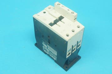 Klockner Moeller DILM(C)40 DIM40 3 pole power contactor, Bricolage & Construction, Ophalen of Verzenden