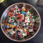 Draagspeld 1.5kg of vintage advertising stick pins -