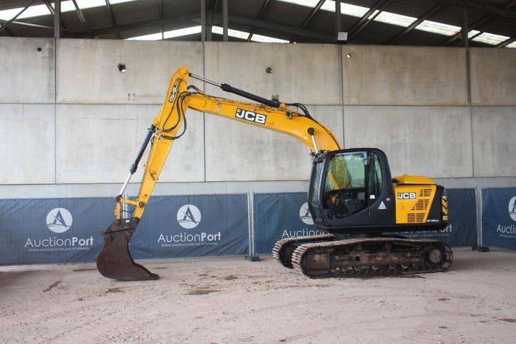 Veiling: Rupsgraafmachine JCB JS130LC Diesel 81kW 2015, Zakelijke goederen, Machines en Bouw | Kranen en Graafmachines, Ophalen