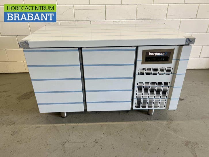 Établi réfrigéré Coreco Premium en acier inoxydable 2 portes, Articles professionnels, Horeca | Équipement de cuisine, Envoi