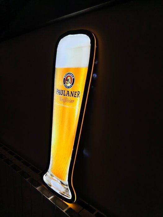 Paulaner verlicht uithangbord - Reclamebord met, Antiquités & Art, Antiquités | Assiettes décoratives & Carrelages