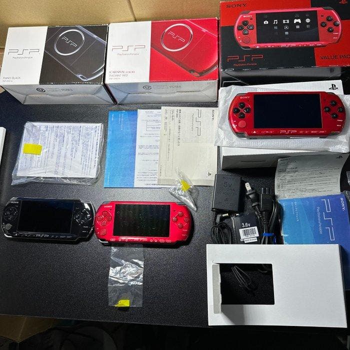 Sony - Playstation Portable (PSP) - Sony PSP-3000 Value Pack, Games en Spelcomputers, Spelcomputers | Overige Accessoires