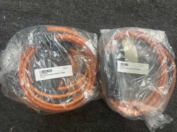 Veiling - 14x Rittal aansluitkabels, Articles professionnels, Machines & Construction | Industrie & Technologie