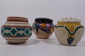 Vaas (3) - Aardewerk - Assortiment bloemprikker