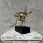 sculptuur, NO RESERVE PRICE - Turtle on a Stand Bronze