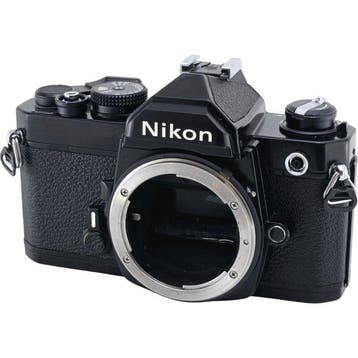 Nikon FM + New Nikkor 135mm F2.8 Single lens reflex camera, Nieuw