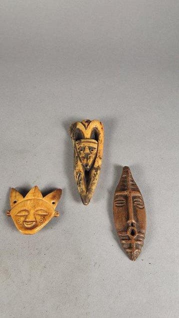 Pendentif en Os - Pende - République démocratique du Congo, Antiquités & Art
