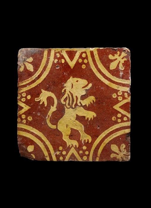 Post-middeleeuws - Tegel met afbeelding van een staande, Antiek en Kunst, Antiek | Overige Antiek